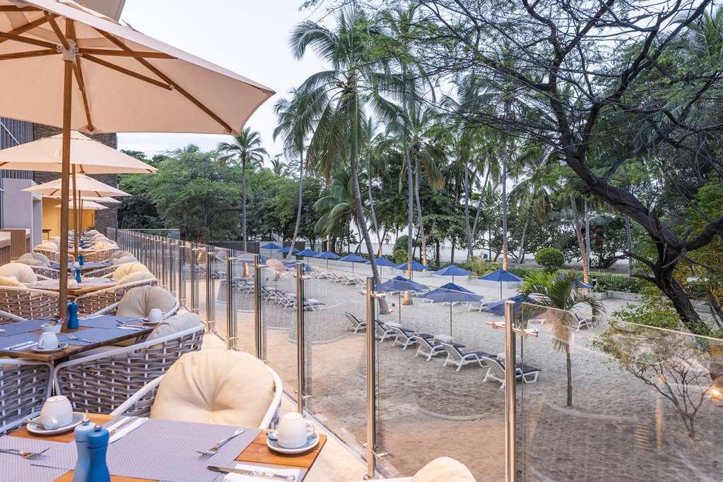 Hilton Santa Marta Hotel Ресторант снимка